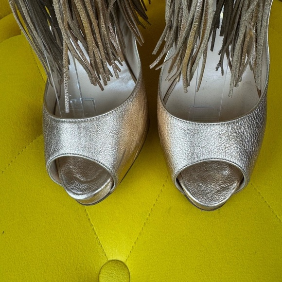 Christian Louboutin Veau Velours Fringe Courtain Pumps In Cafe Creme Size 38 - Picture 5 of 14